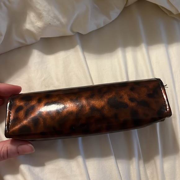 Tory Burch eye glasses case - Picture 4 of 5